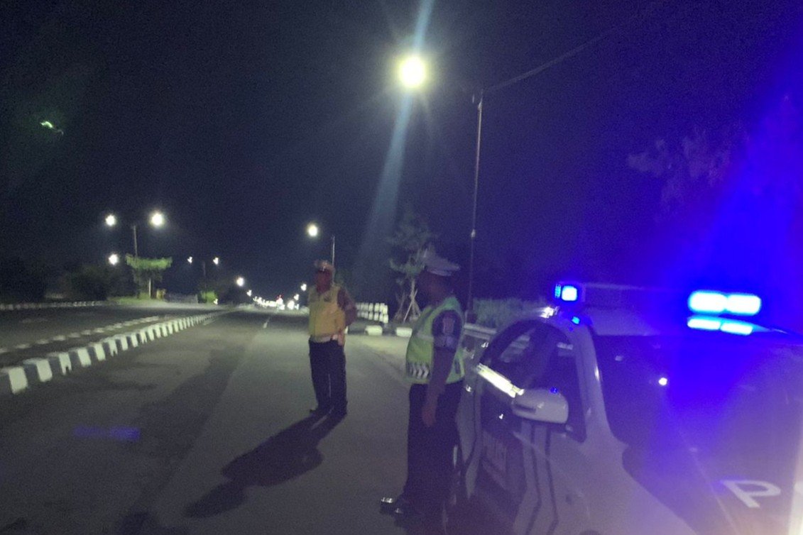Patroli Malam Satlantas Polres Lombok Barat Jaga Ketertiban Arus Lalu Lintas dan Cegah Balap Liar