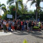 Pelabuhan Lembar Padat Wisatawan Asing, Imbas Penutupan Fast Boat Akibat Cuaca Buruk