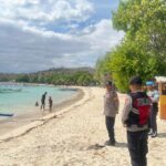 Upaya Polsek Sekotong Ciptakan Wisata Aman di Pantai Elak-Elak Lombok Barat