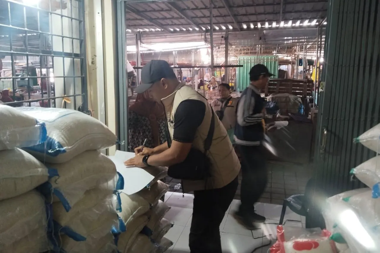 Polres Lombok Barat Pastikan Harga Beras Sesuai HET